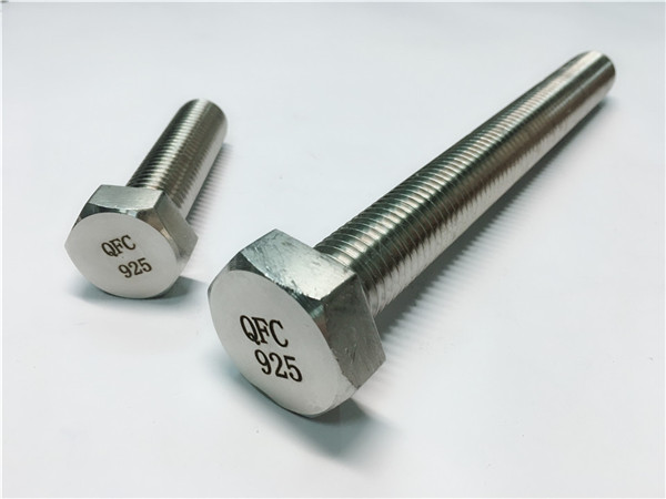 શ્રેષ્ઠ ગુણવત્તાવાળા કાર્બન સ્ટીલ રાઉન્ડ એમ 12 વેલ્ડ અખરોટ